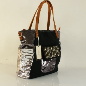 Torebka damska David Jones – widok z boku z długim paskiem