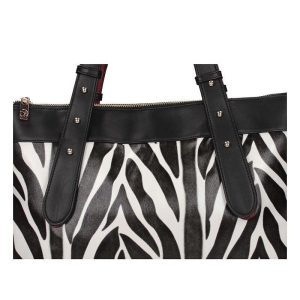 „Torebka damska Nobo – widok frontu z eleganckim panelem”