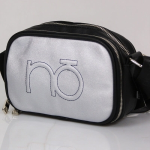 Stylowa srebrna torebka Nobo listonoszka – elegancki design i funkcjonalność