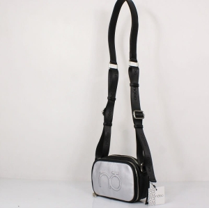 Srebrna listonoszka Nobo – elegancka torebka damska idealna na wizytowe wyjścia