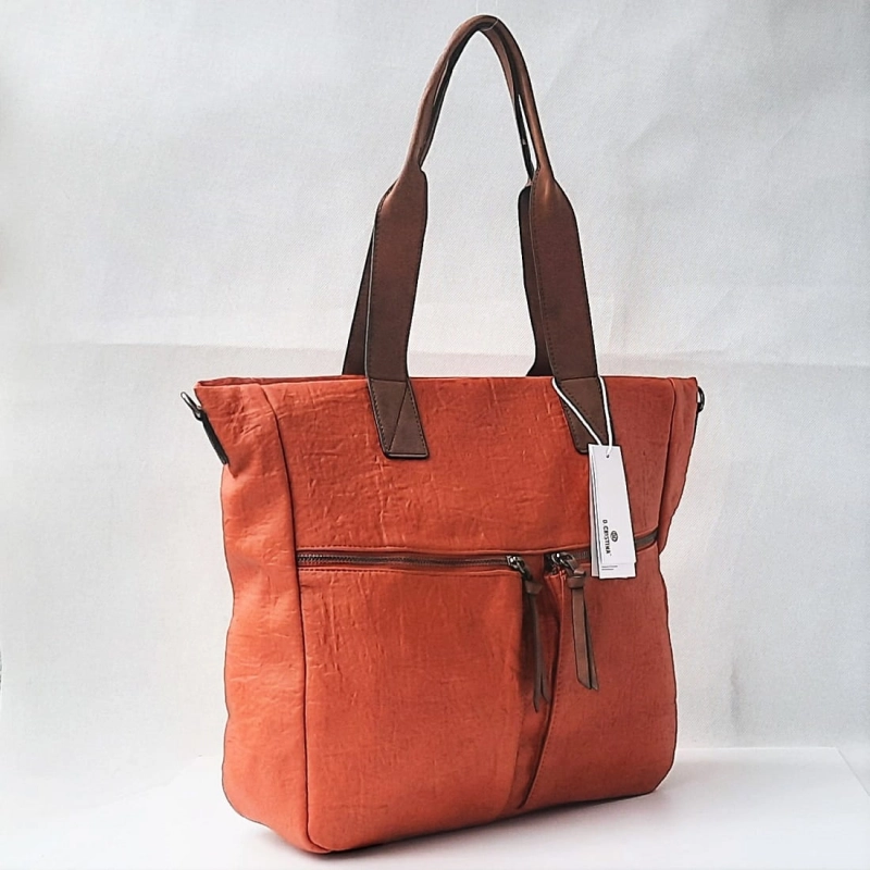 Czerwono-ceglasta torebka D.Cristina – boczny widok, lekka i funkcjonalna