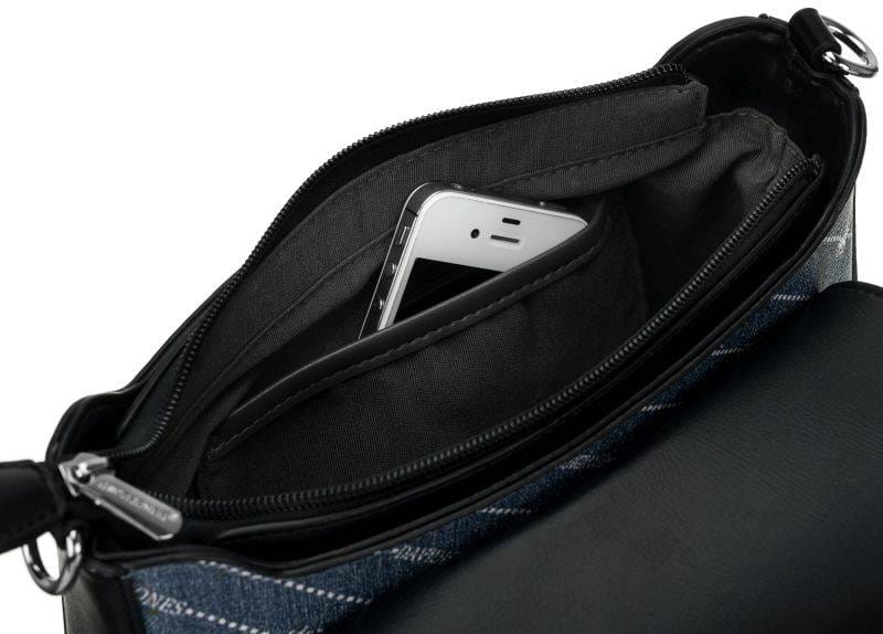 8b1b8cb50419311f0416704df17f773d