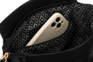 18518520de3f04818f64ccdde737f768