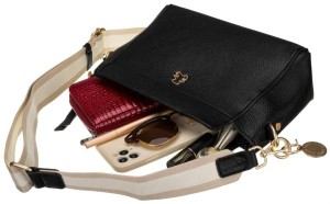 f4d6fa31e822415c8fbefcdd5ec1528f