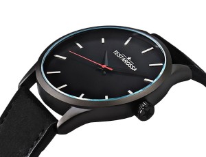 Zegarek męski Testarossa TR8151 na białym tle – elegancki czasomierz o sportowym charakterze