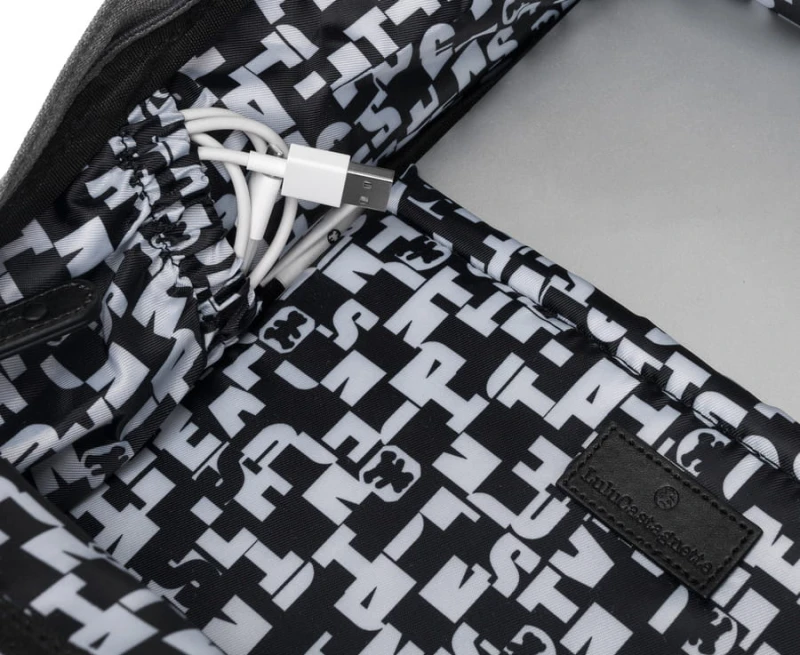 c88225e4aceceeed9f0a7a4742a10cee