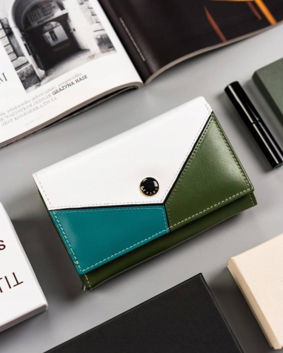 Damski, średni portfel ze skóry naturalnej