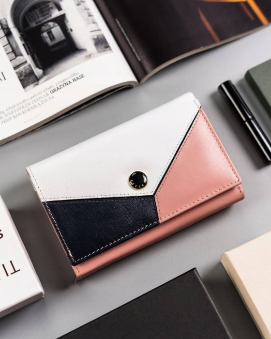 Damski, średni portfel ze skóry naturalnej