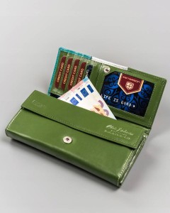 8e4e70d965bfe8d0b2d47fca2fe8f8d3