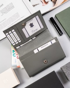 Duży portfel damski z bydlęcej skóry naturalnej - Szary