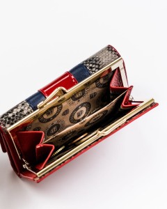 fbbd653416167b46fc00b1dce37c539e