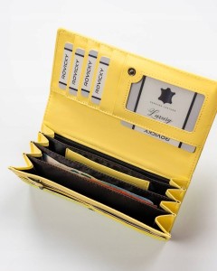 6727f6d5b5bcd54d5d5c2535e5a0b056