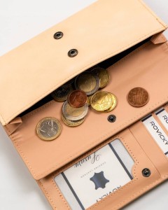 9c164d4b40d1172cffcbc40dcfbab5b7