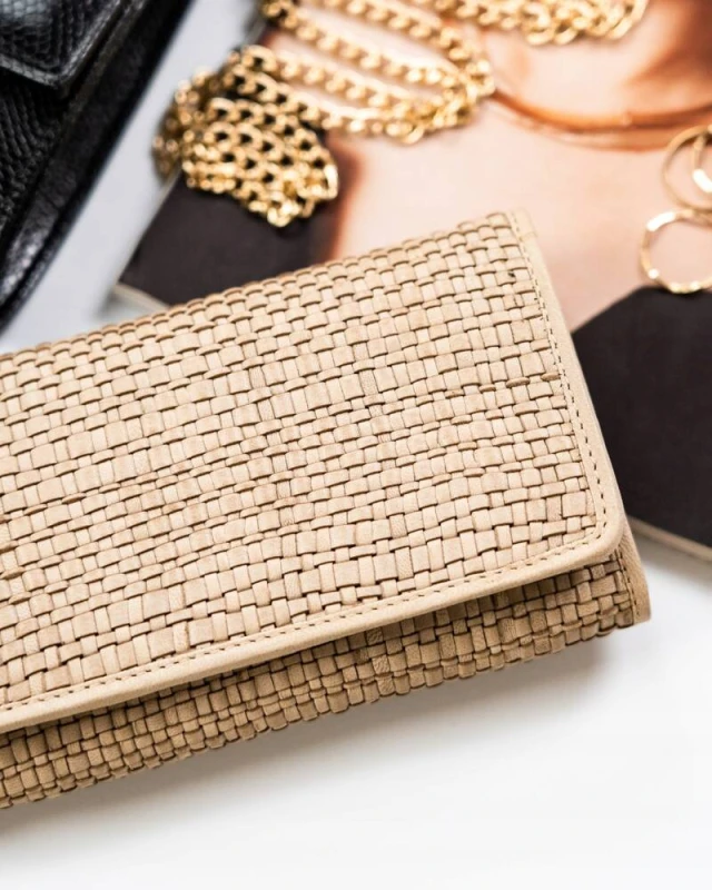 c815b2d4f3d061b3f7caf3d5e696a9d3