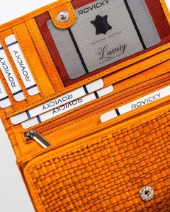 2318af1f4b9f89e694b837e9b0749030