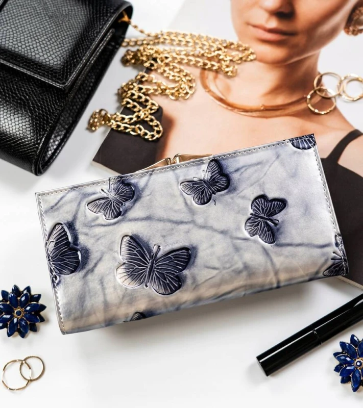 13041866a4053bc6e0f686f23847d2e4