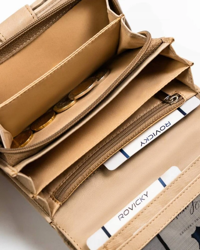 e420afbb6d1fc6503038872044bd2645