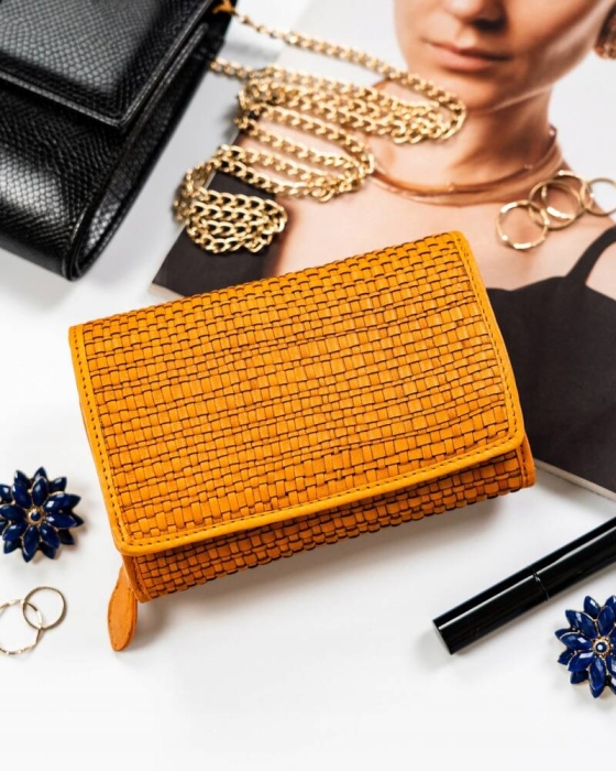 Elegancki portfel damski ze skóry naturalnej