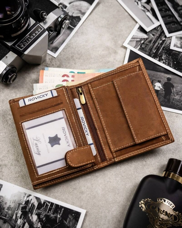 b3bcdb9c90432a73d48cd33563ecdd57