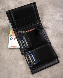 01ef6a87ed5c8a46704025d41058b183