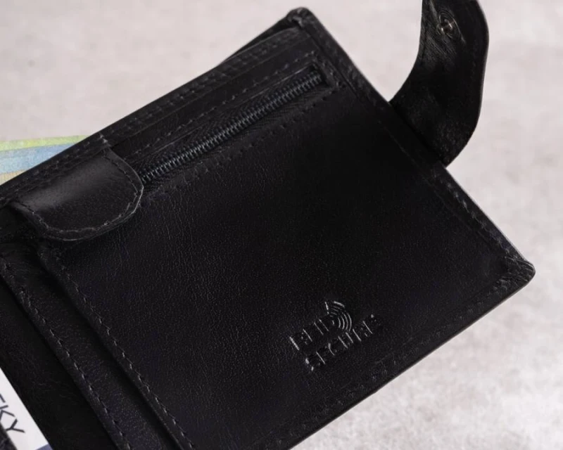 e480518373a0b3db99f716224822493d