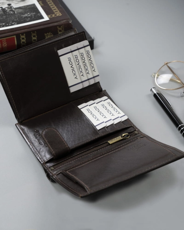 8760894f42f7625fe5a1db4f11447b81