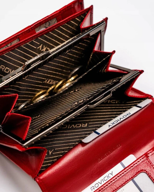 2d2e6da39792caab4887bbe13375c23e