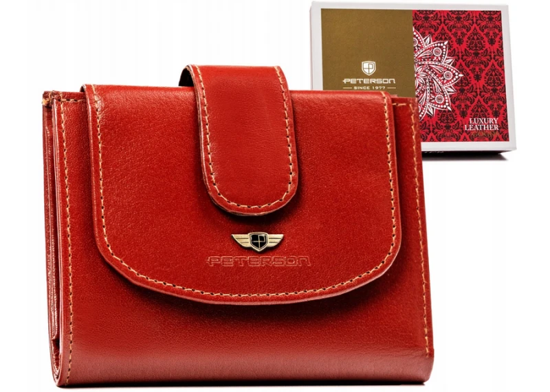 Średnich rozmiarów, skórzany portfel damski - Peterson