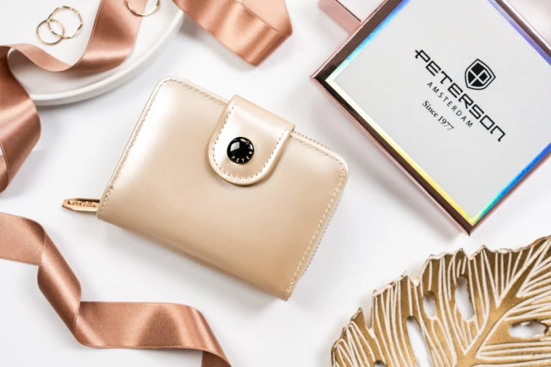 28f6848e44e4388ffef1fb747a205b0b