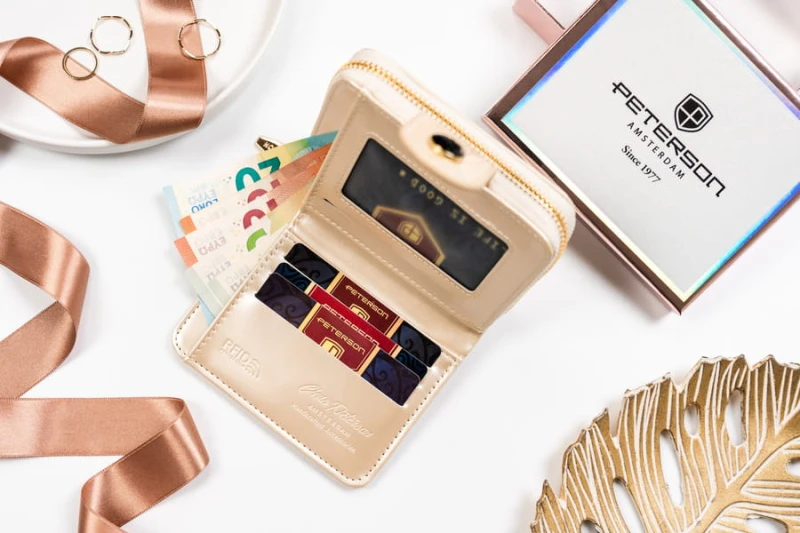 1ac0fcb775db8b0d06409a1aed1bb001