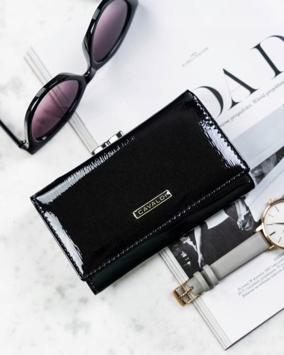 Duży portfel damski ze skóry naturalnej na bigiel i zatrzask