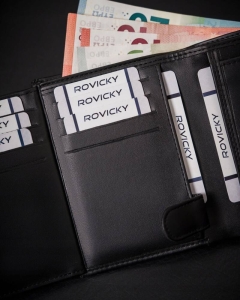 93230ceb5765c1372567fdef567669de