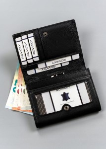 642a61f0c1a9e7c6581ad1773127b330