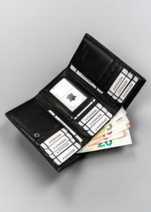 d106653cf477534516ee248c28a55901