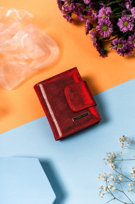 Stylowy, skórzany portfel damski na zatrzask i bigiel