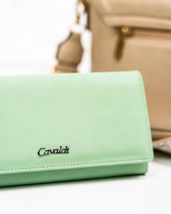 650c9a8e8354f6a605b02dad5ee44b15