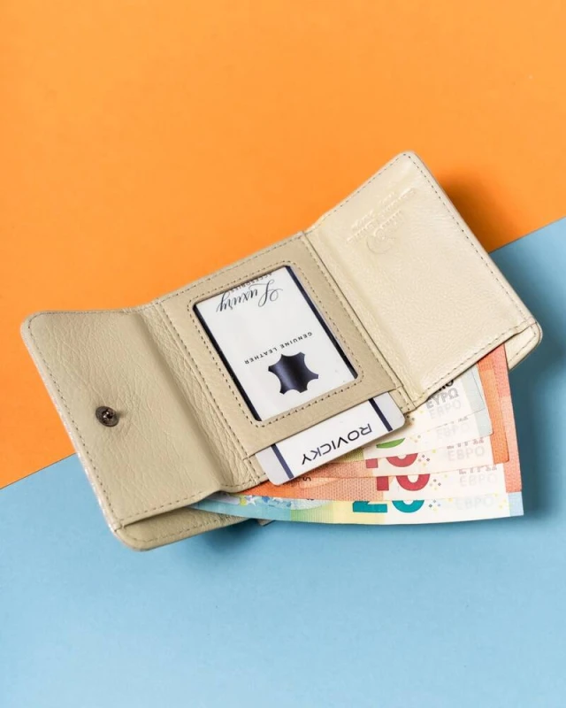 0ae8615f84db99a4768817fb2536e8a3