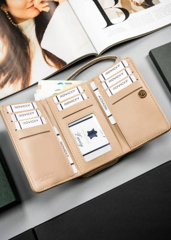 763fe9dffa2ffc17d1cd2fa3f9f6408c