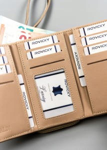 9dedbf65ebd90e97ce7b4d30eb8466b3