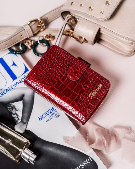 Skórzany portfel damski na zatrzask — Czerwony