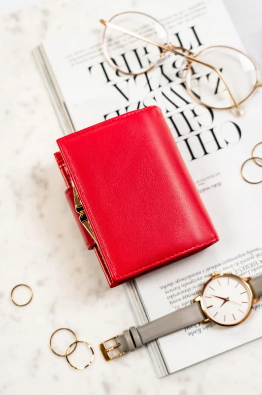 Mały portfel damski ze skóry ekologicznej - Czerwony