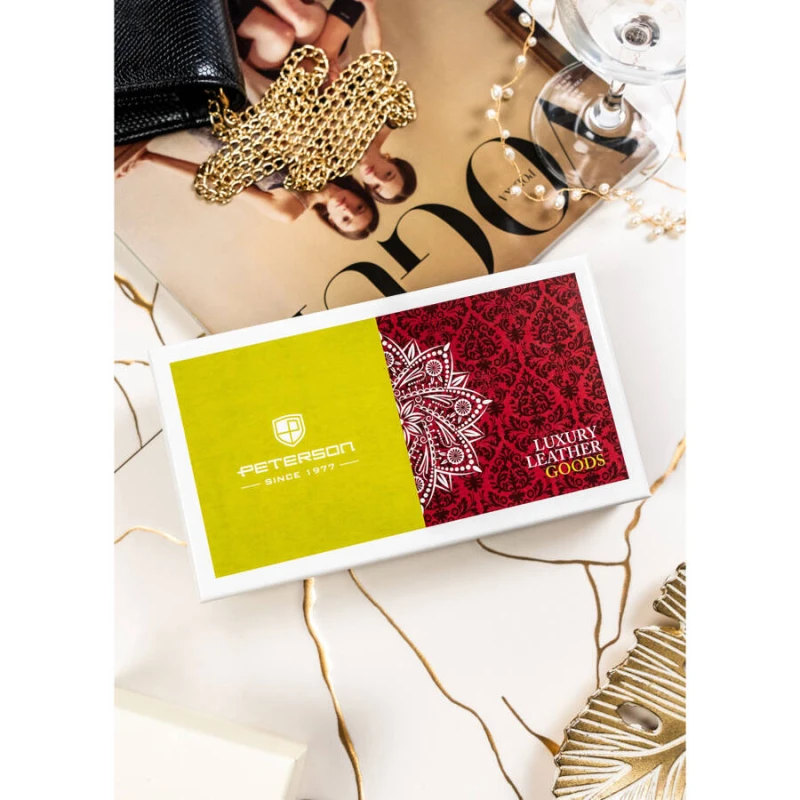 Portfel w oryginalnym pudełku prezentowym