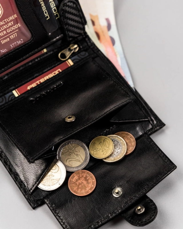 Carbonowy, skórzany portfel męski na karty - Peterson
