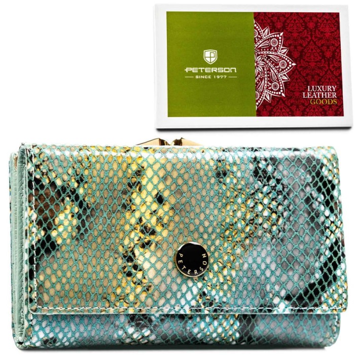 Średni portfel damski Peterson w kolorze niebieskim ze skóry naturalnej o wzorze skóry krokodyla.