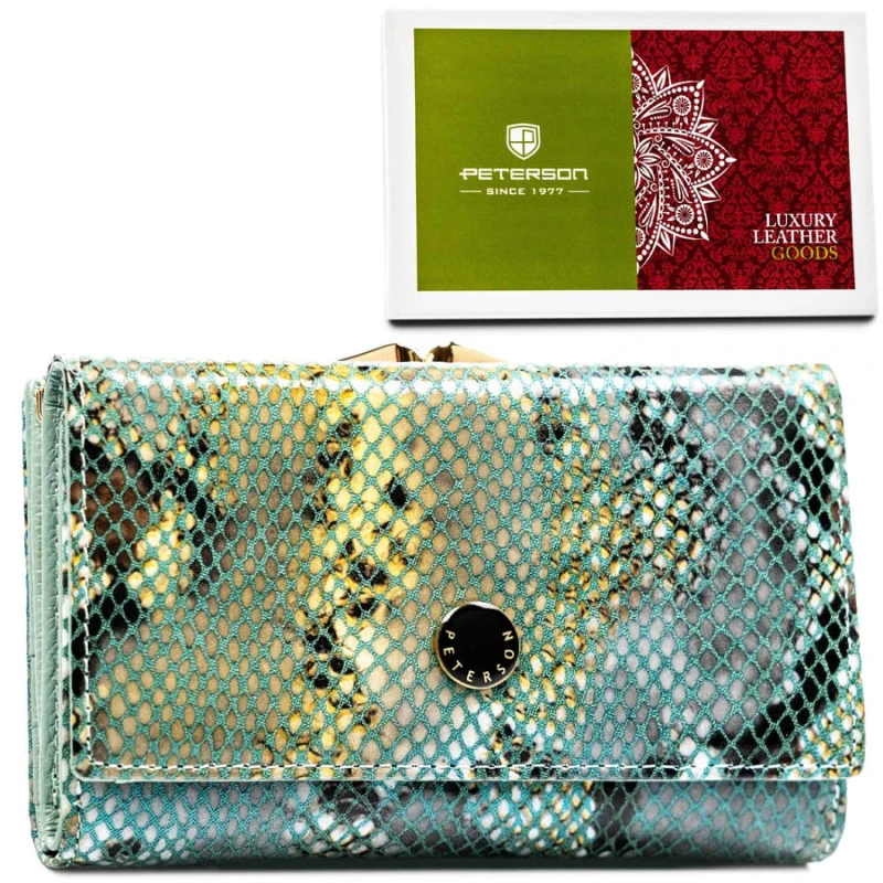 Średni portfel damski Peterson w kolorze niebieskim ze skóry naturalnej o wzorze skóry krokodyla.