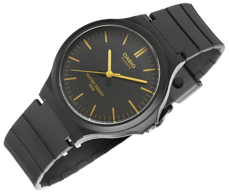 Bok koperty zegarka Casio MW-240-1E2VDF – lekka i ergonomiczna konstrukcja.