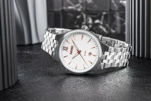 Zegarek Skmei 9071GR-B na męskim nadgarstku – klasyczna elegancja.