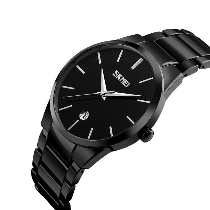 Bok koperty zegarka Skmei 9140BK – srebrna koperta i wygodna koronka.