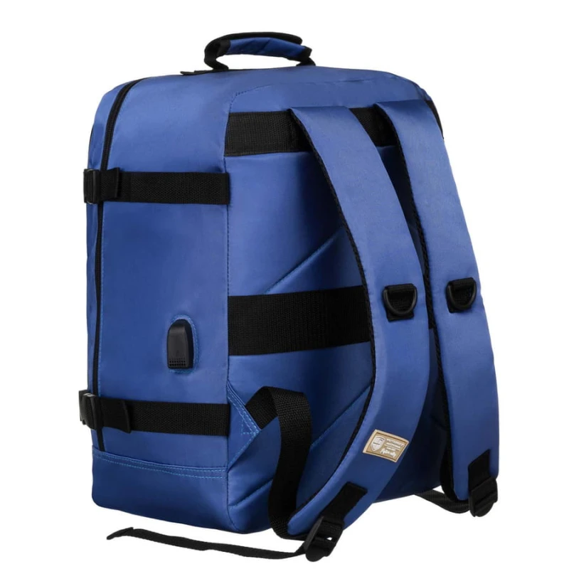 Podróżny plecak z wodoodpornego poliestru w niebieskim kolorze zawieszony na regulowanych szelkach - Peterson