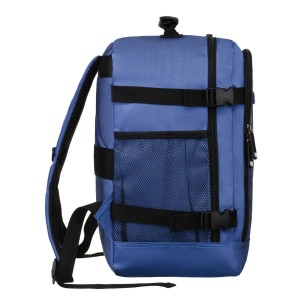 Podróżny plecak z wodoodpornego poliestru w niebieskim kolorze zawieszony na regulowanych szelkach - Peterson